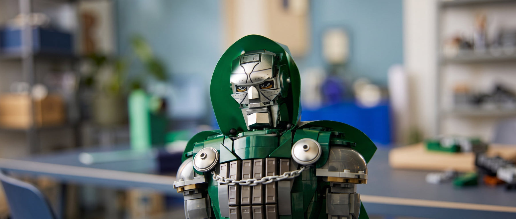 LEGO® Marvel Busto del Doctor Doom: una pieza de colección para fans d ...