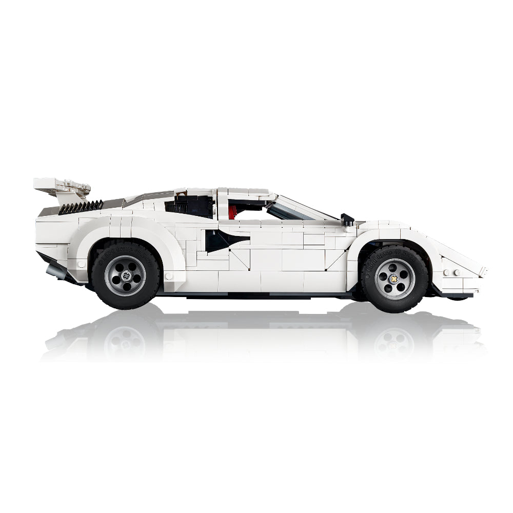 LEGO® Icons: Lamborghini Countach 5000 Quattrovalvole (10337)_004