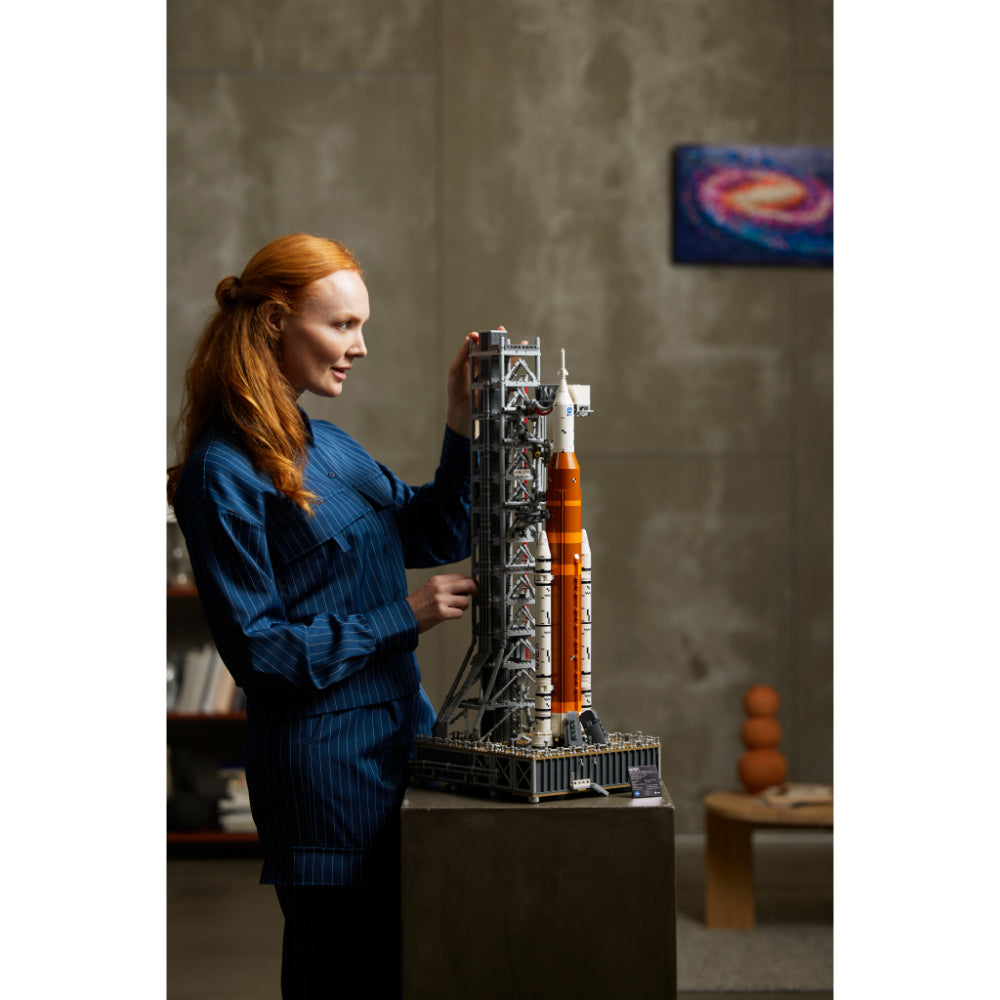 LEGO®Iconic: Sistema De Lanzamiento Espacial Artemisa De La Nasa (10341)_010