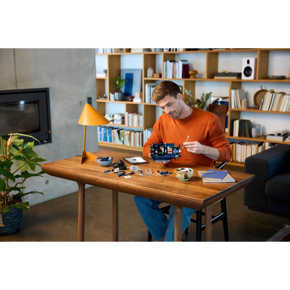 LEGO®Iconic: Shelby Cobra 427 (10357)_009