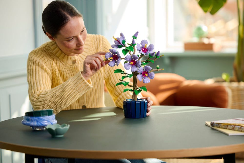 LEGO®Icons: Hibisco (10372)_010