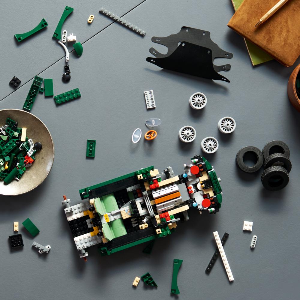 LEGO®Icons: Jaguar E-Type (11381)_011