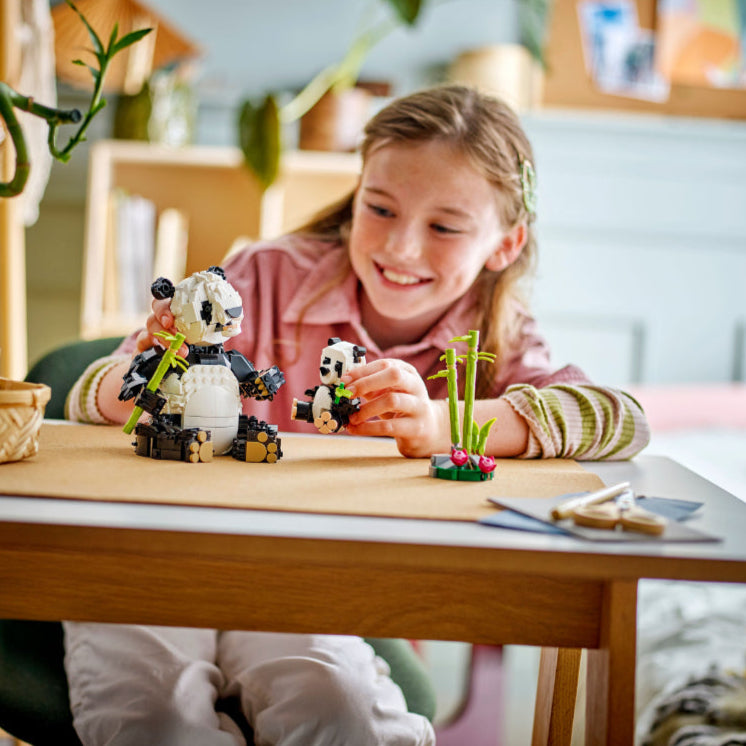 LEGO®Creator 3 En 1: Fauna Salvaje: Familia De Pandas (31165)_008