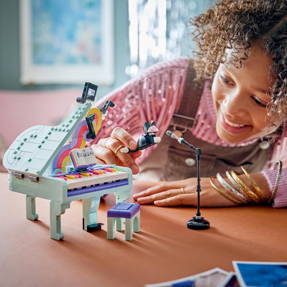 LEGO®Creator: Piano Musical Decorativo Con Gato (31392)_012