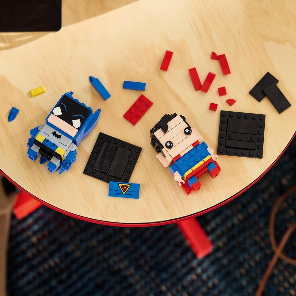 LEGO®Minifigures: Figuras De Superman™ Y Batman™ De La Edad De Oro (40859)_008