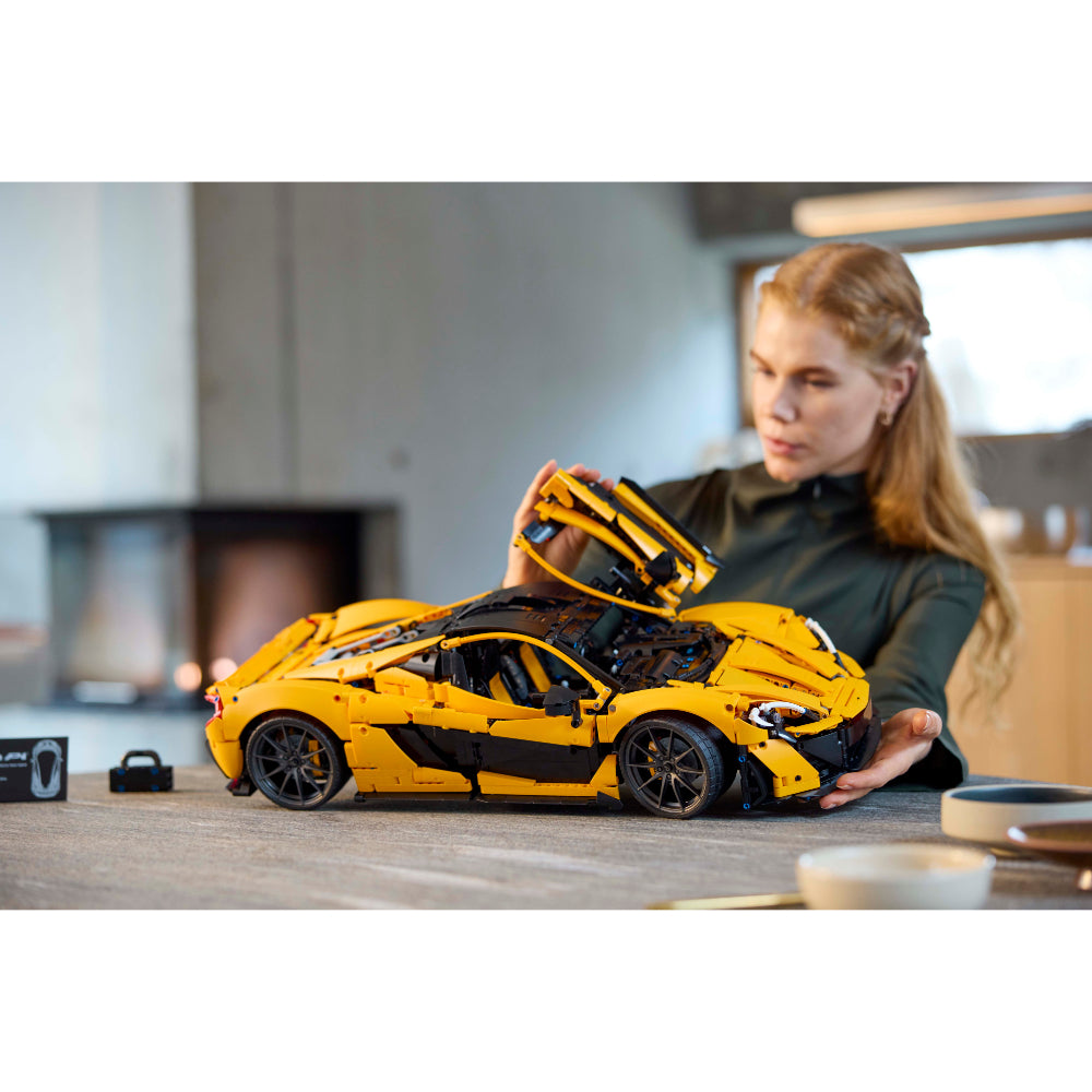 Technic: Mclaren P1™ (42172)_020