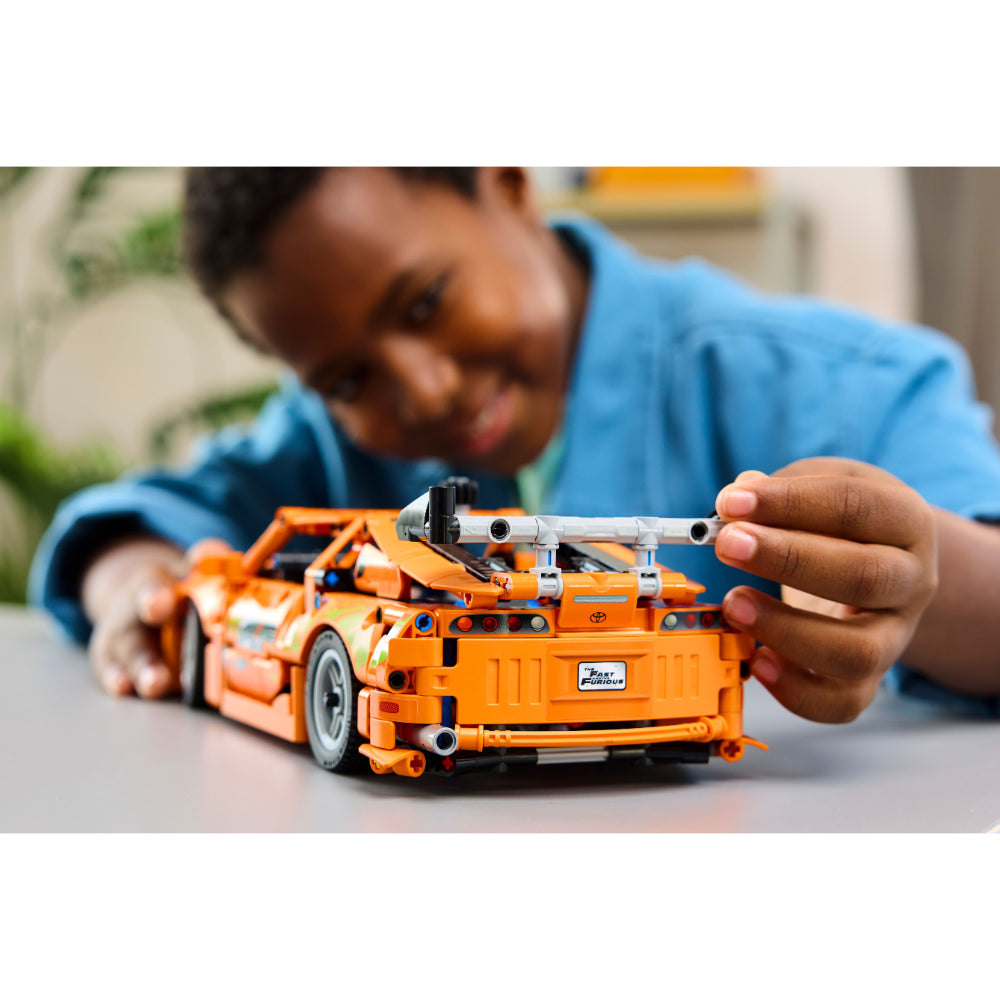 LEGO®Technic: Fast And Furious Toyota Supra Mk4 (42204)_008