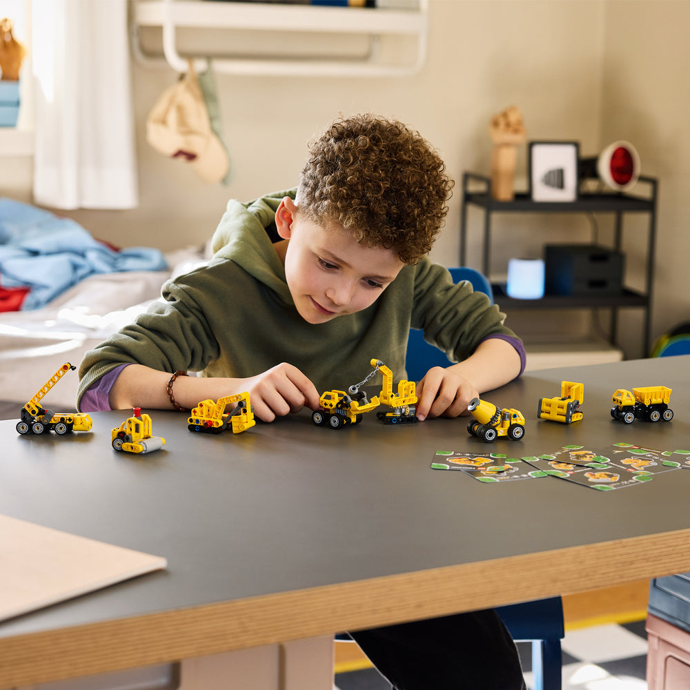 LEGO®Technic: Máquinas Poderosas (42233)_009