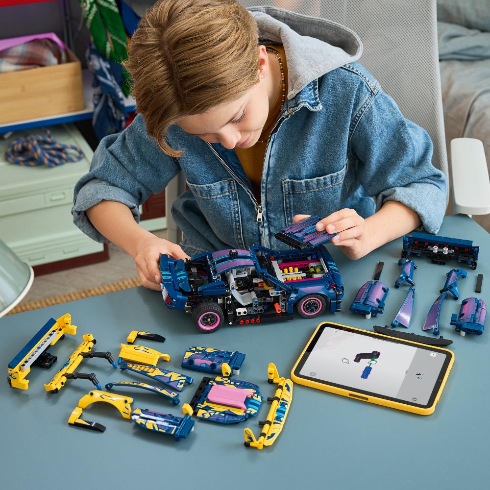LEGO®Technic: Taller De Tuning: Coche Ford Mustang Gt (42236)_010