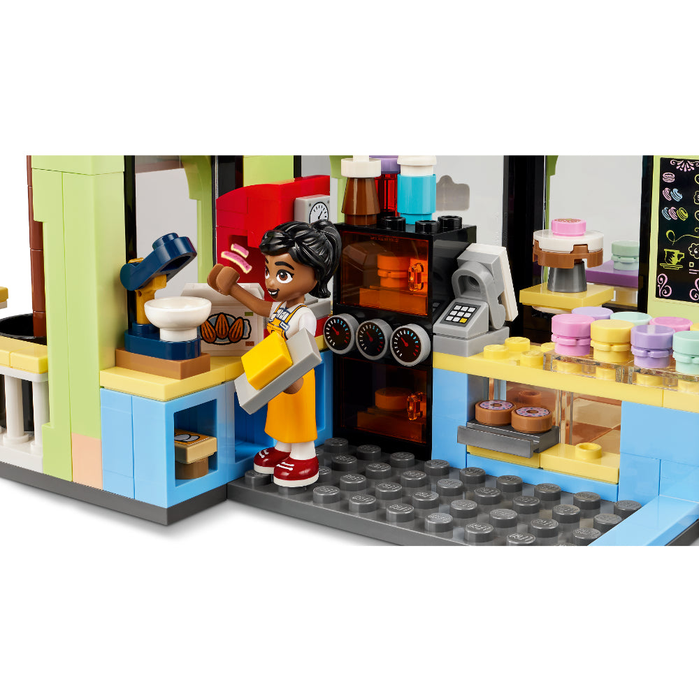 LEGO® Friends: Cafetería De Heartlake City (42618)_011