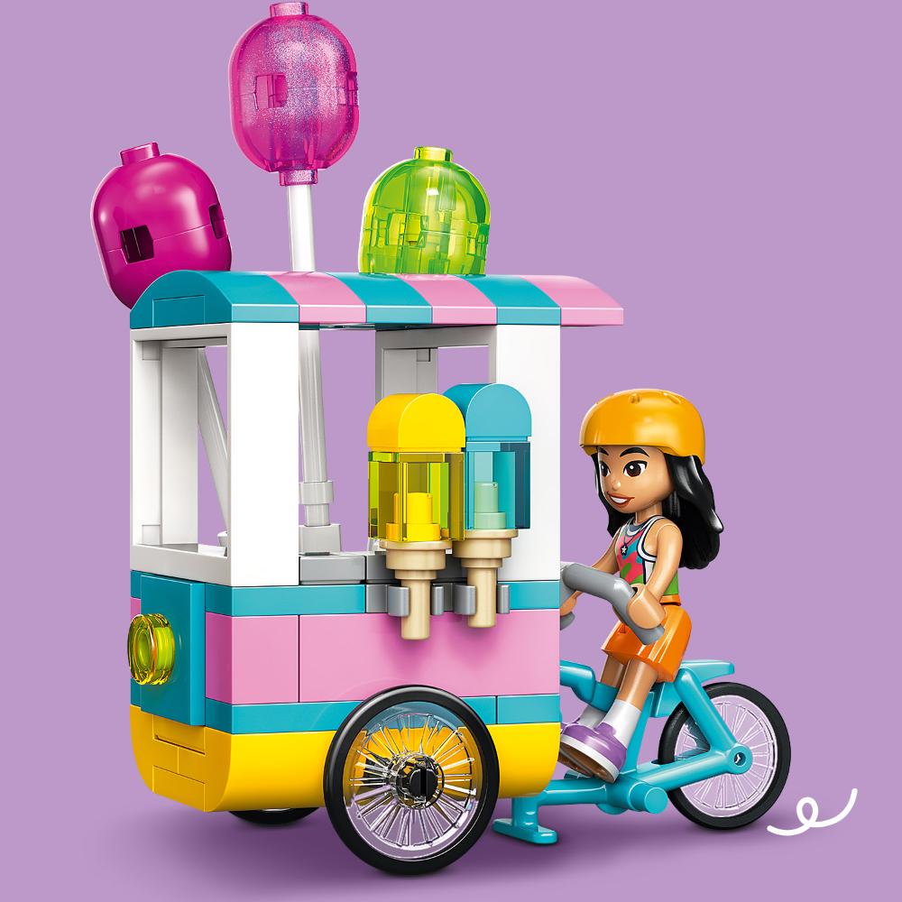 PUESTO DE HELADOS Y GLOBOS