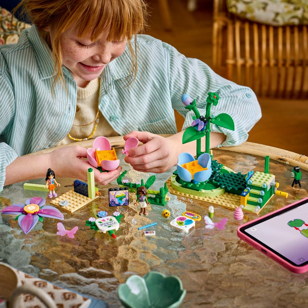 LEGO®Friends: Tazas Locas: Flores Y Hadas (42702)_011