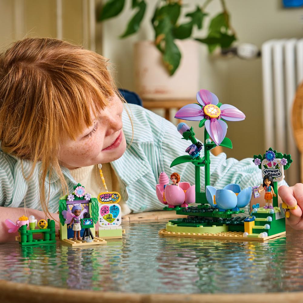 LEGO®Friends: Tazas Locas: Flores Y Hadas (42702)_012