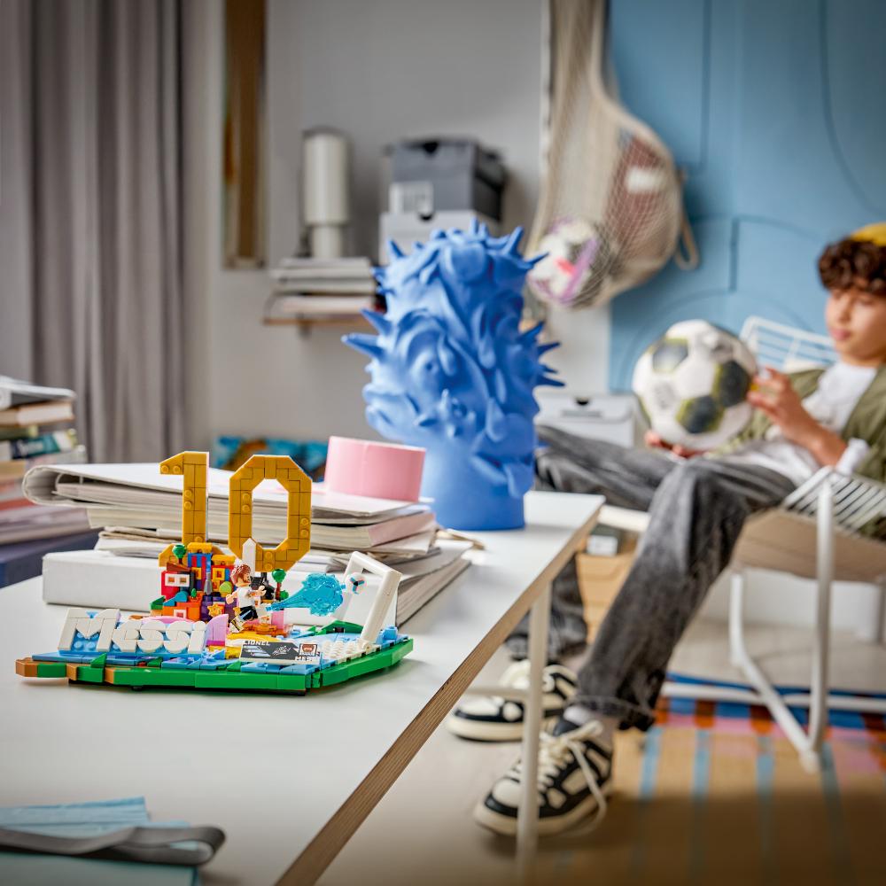 LEGO®Editions, Editions Sports: Lionel Messi: Fenómenos Del Fútbol (43011)_008