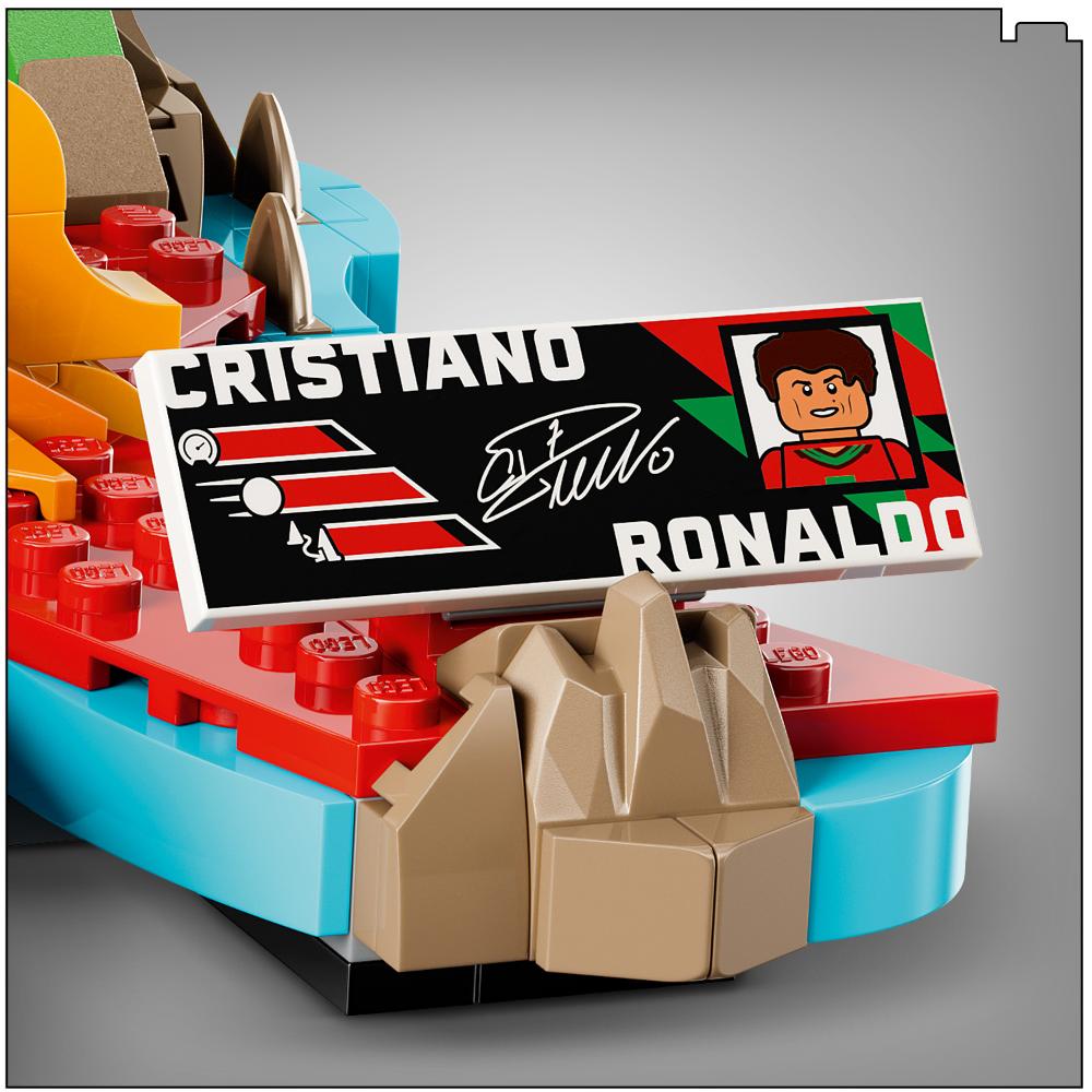 LEGO®Editions, Editions Sports: Cristiano Ronaldo: Fenómenos Del Fútbol (43012)_008