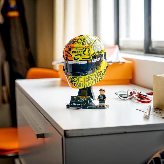LEGO®Editions, Editions Sports: Scuderia Mclaren: Casco De Lando Norris (43023)_011