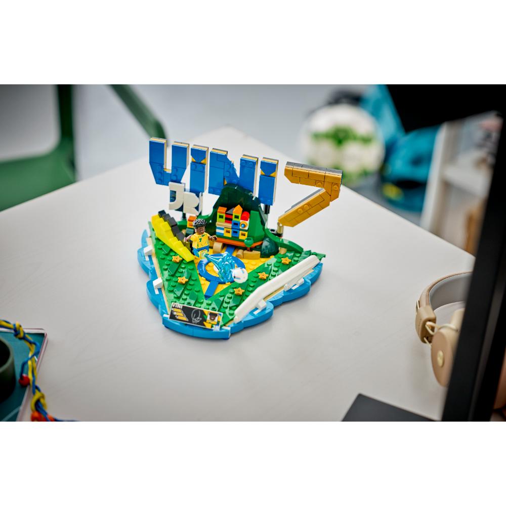 LEGO®Editions, Editions Sports: Vini Jr.: Fenómenos Del Fútbol (43027)_011