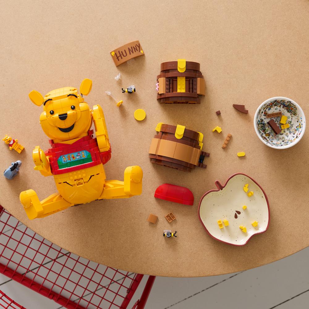 WINNIE THE POOH