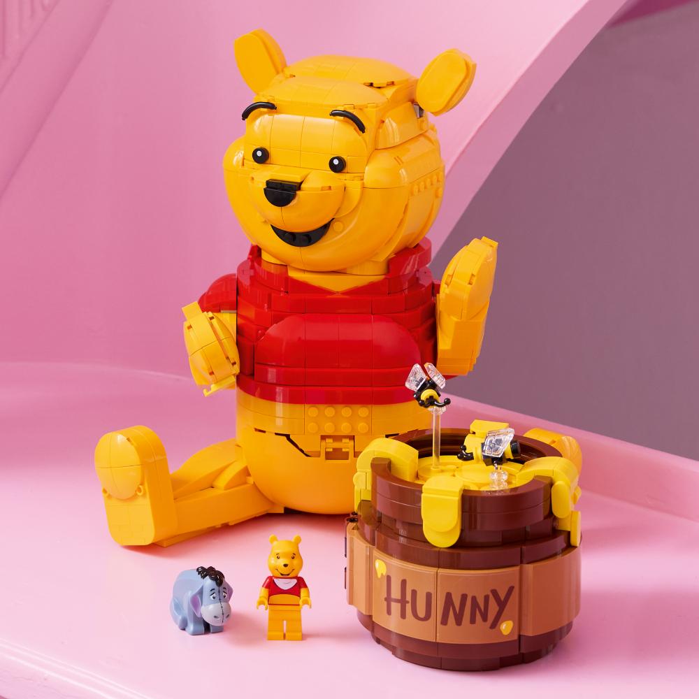 WINNIE THE POOH