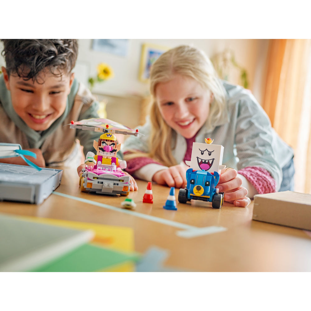 LEGO®Super Mario: Mario Kart™ – Wario Y Rey Boo (72038)_010
