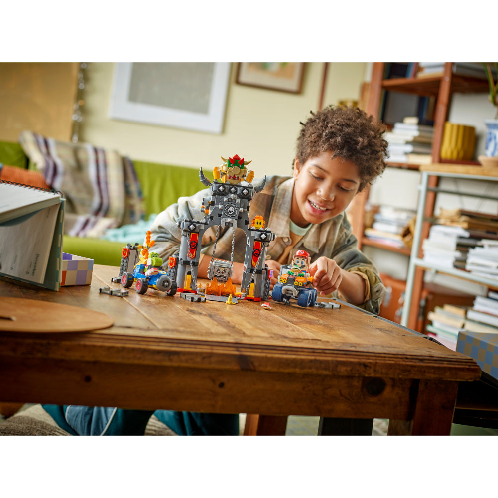 LEGO®Super Mario: Mario Kart™ – Castillo De Bowser (72039)_008