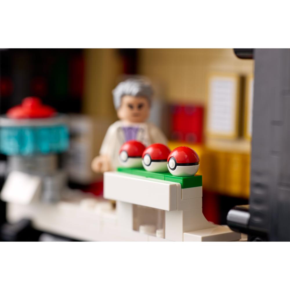 LEGO®Pokémon: Poké Ball: Grandes Momentos Del Entrenador (72154)_012