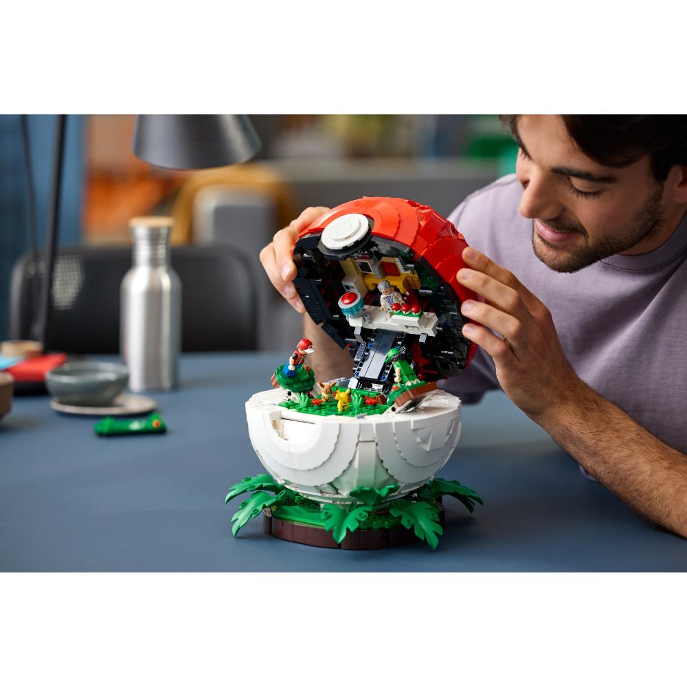LEGO®Pokémon: Poké Ball: Grandes Momentos Del Entrenador (72154)_016