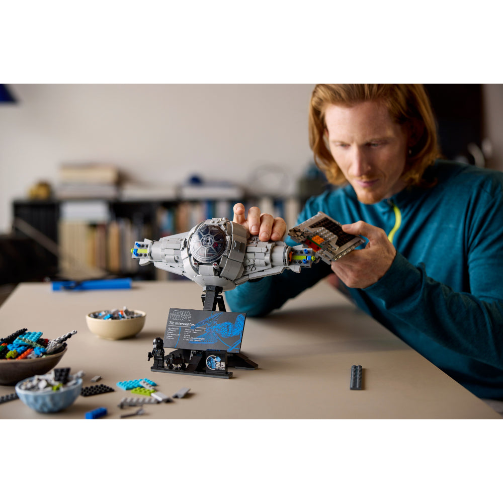LEGO®Star Wars Tm: Interceptor TIE (75382)_007