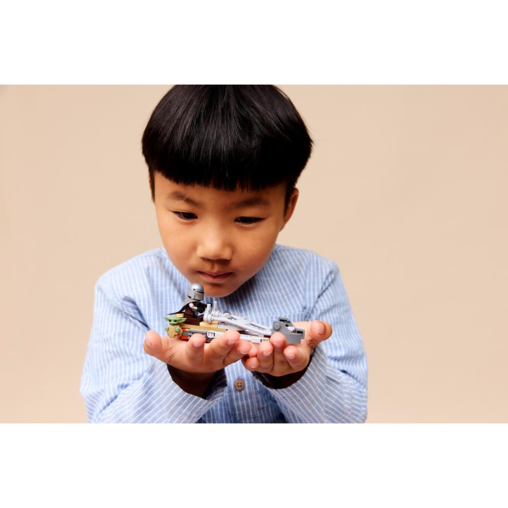 MOTO SPEEDER DEL MANDALORIANO Y GROGU