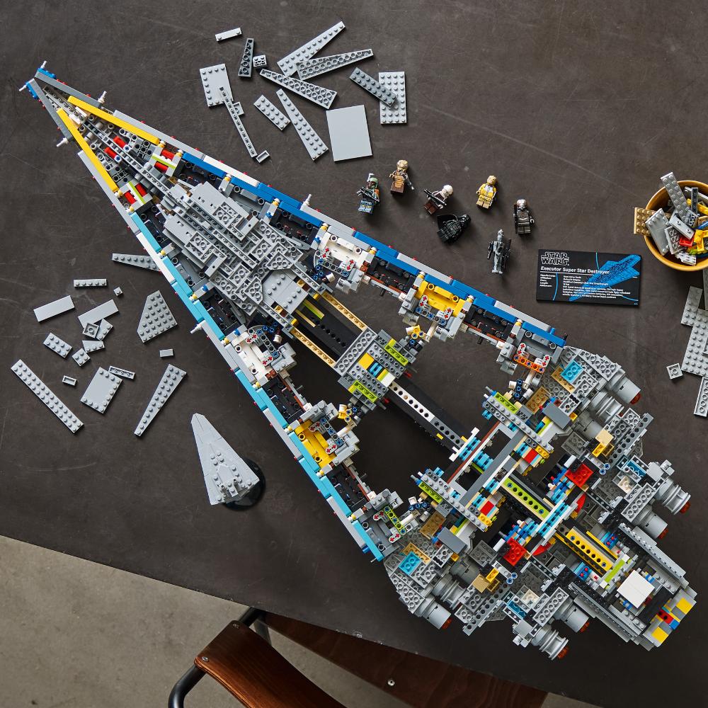 LEGO®Star Wars Tm: Executor Super Star Destroyer™ (75457)_012