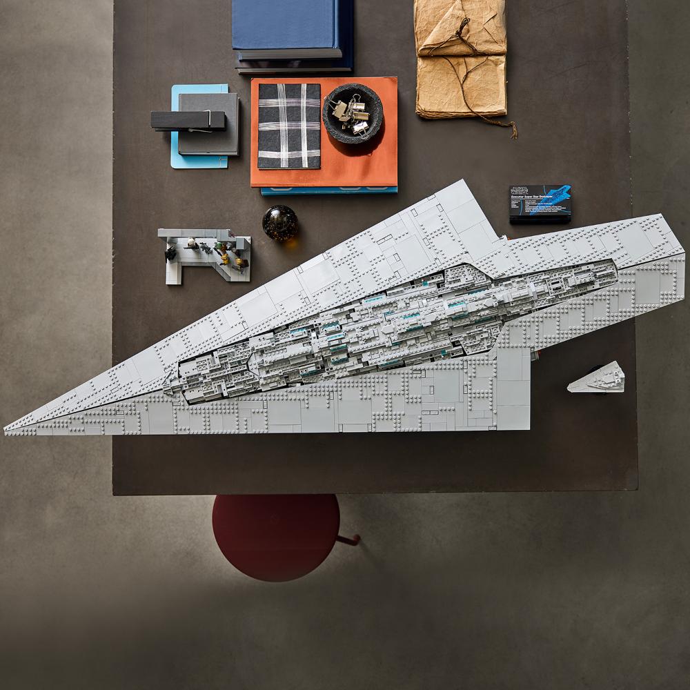 LEGO®Star Wars Tm: Executor Super Star Destroyer™ (75457)_014