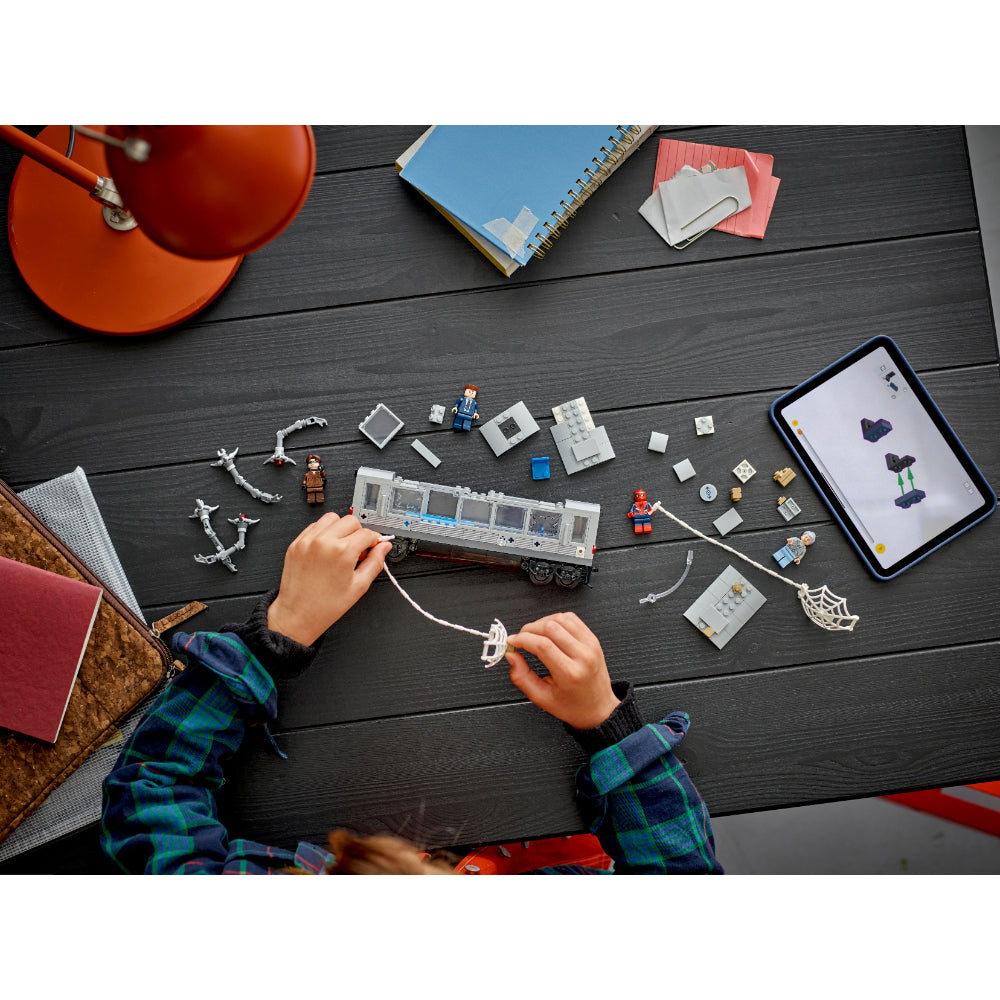 LEGO®Marvel Super Heroes: Spider-Man Vs. Doc Ock: Escena Del Tren Subterráneo (76321)_007