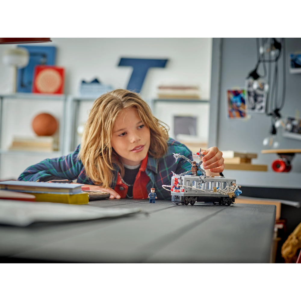 LEGO®Marvel Super Heroes: Spider-Man Vs. Doc Ock: Escena Del Tren Subterráneo (76321)_008