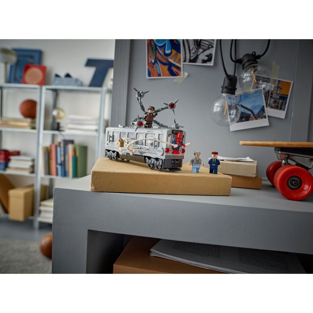 LEGO®Marvel Super Heroes: Spider-Man Vs. Doc Ock: Escena Del Tren Subterráneo (76321)_010