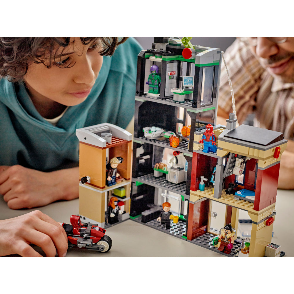 LEGO®Marvel Super Heroes: Spider-Man Vs. Oscorp (76324)_007