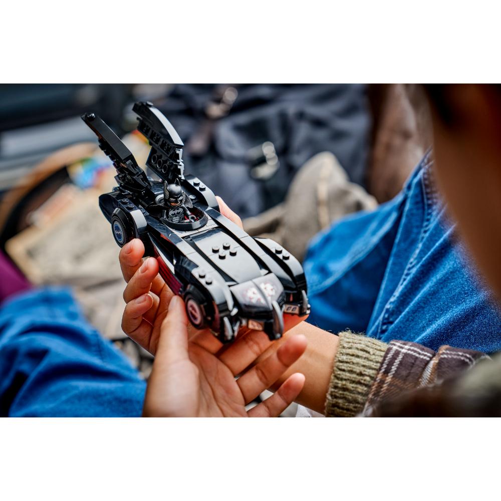 BATMÓVIL DE BATMAN Y ROBIN™