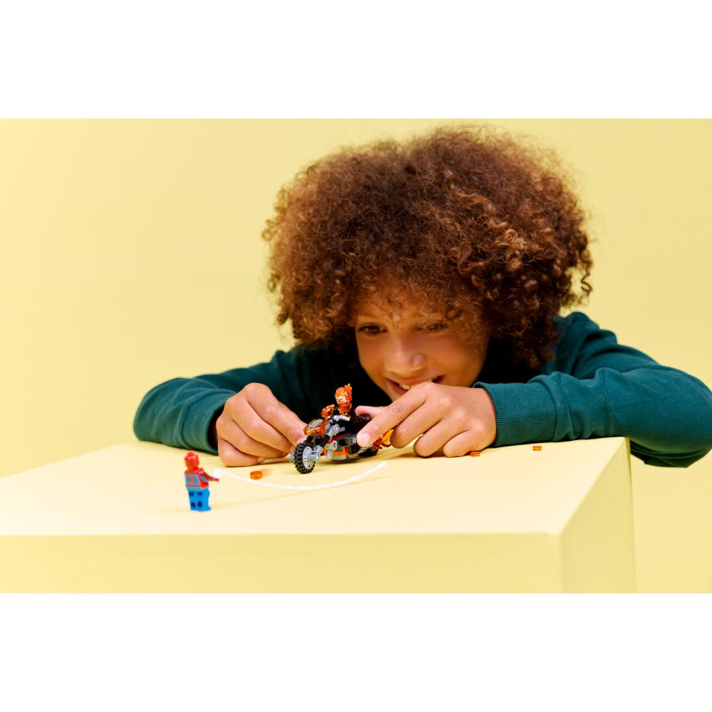 SPIDER-MAN VS. MOTO DEL VENGADOR FANTASMA