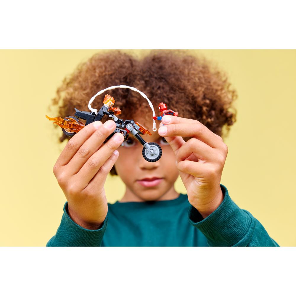 SPIDER-MAN VS. MOTO DEL VENGADOR FANTASMA