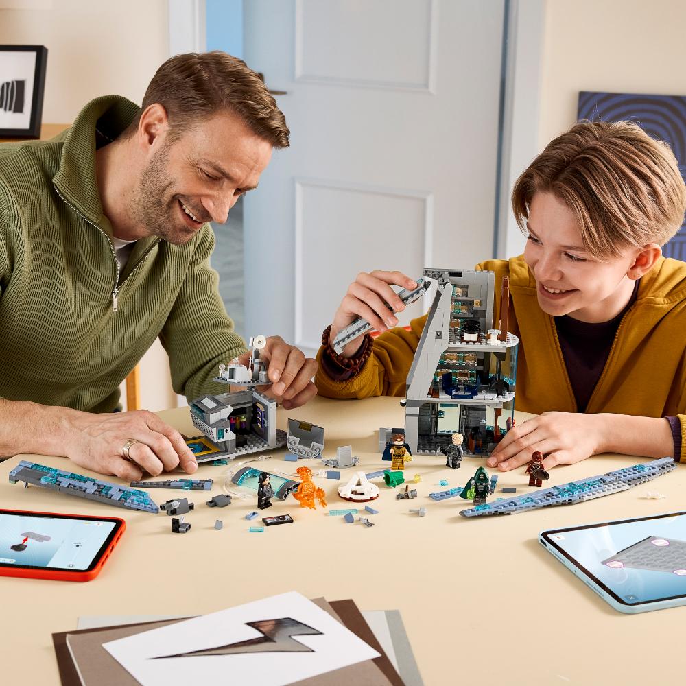 LEGO®Super Heroes: Nueva Torre Vengadores De Avengers: Doomsday (76352)_009