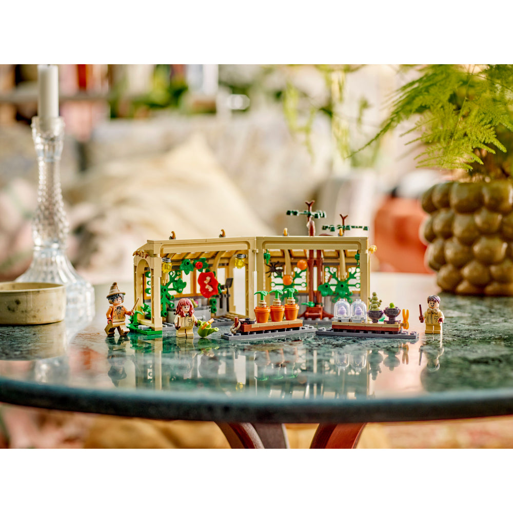 CASTILLO DE HOGWARTS™: CLASE DE HERBOLOGÍA