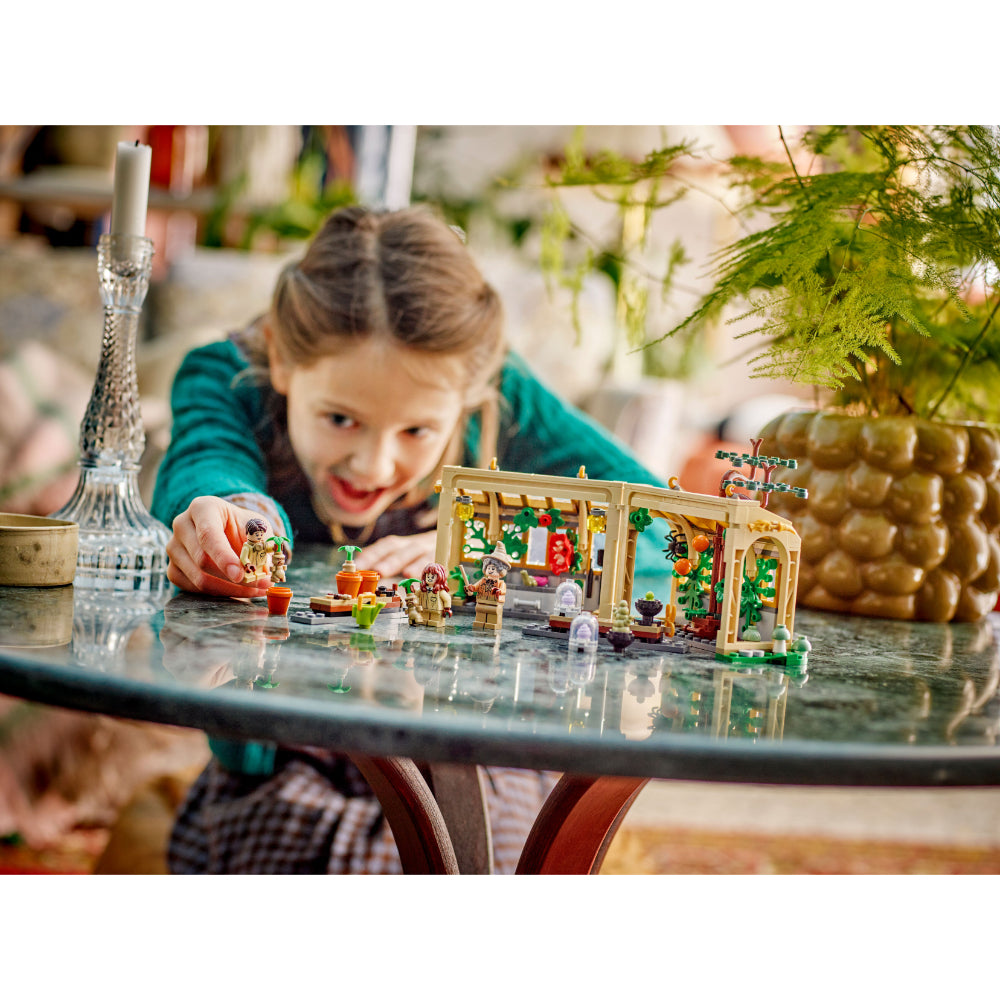 CASTILLO DE HOGWARTS™: CLASE DE HERBOLOGÍA