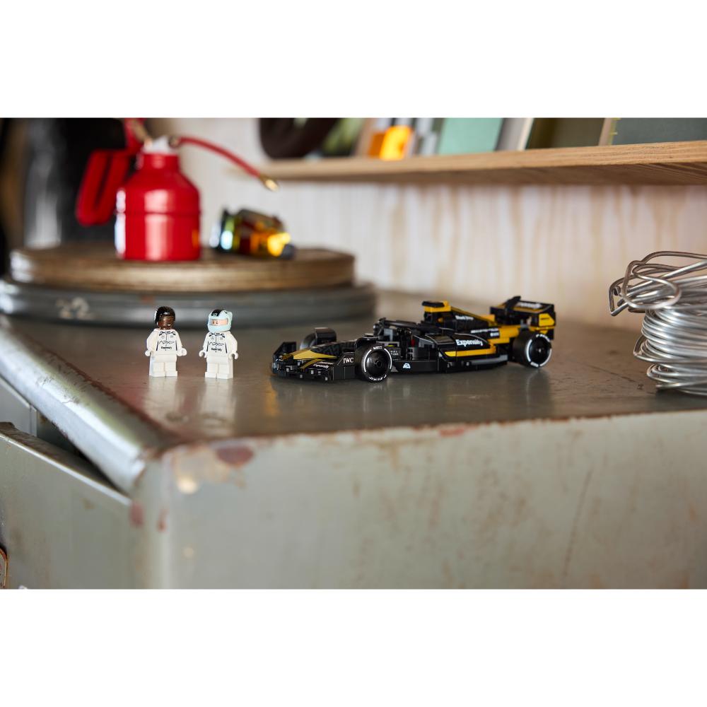 AUTO DE CARRERAS DEL EQUIPO APXGP DE F1®: LA PELÍCULA